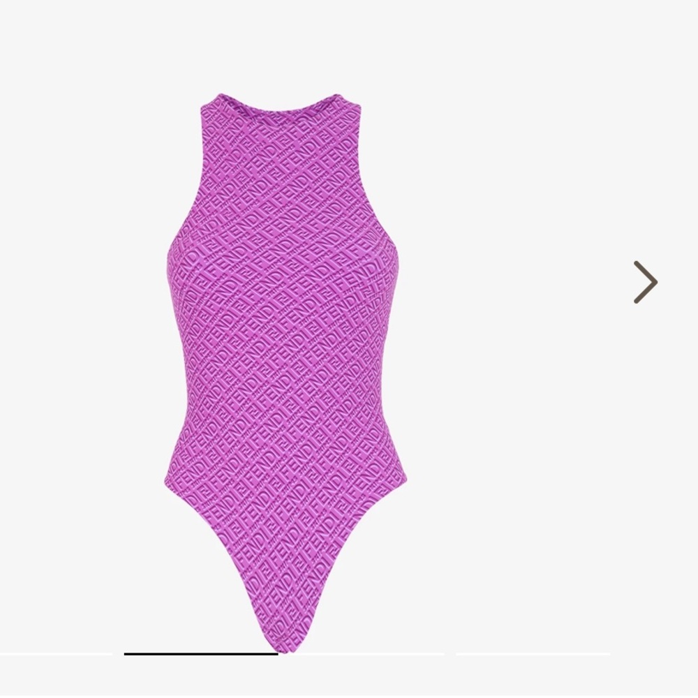 Brand née skims x fendi bodysuit
